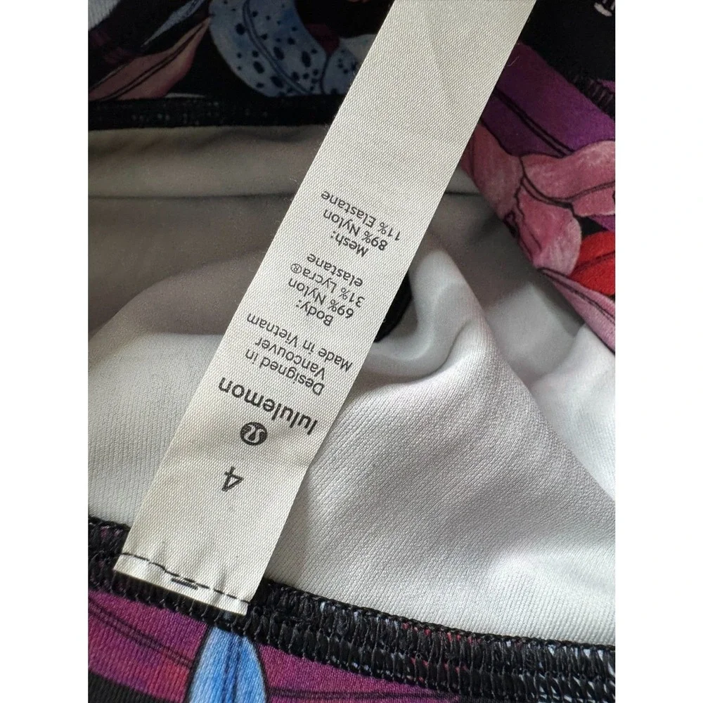 Lululemon Leggings Women's 4 Lush Lillies Multi Print‎ Train Times 7/8